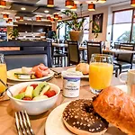 Mandarina Luxembourg Airport Niederanven