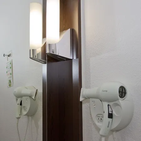 Mandarina Luxembourg Airport