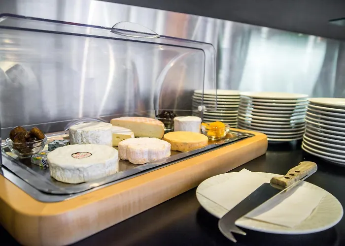 Mandarina Luxembourg Airport Niederanven