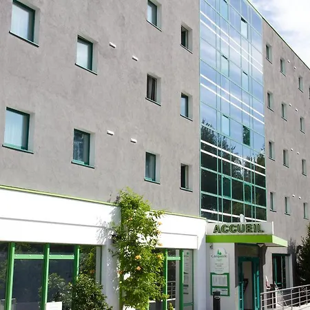 Отель Mandarina Luxembourg Airport