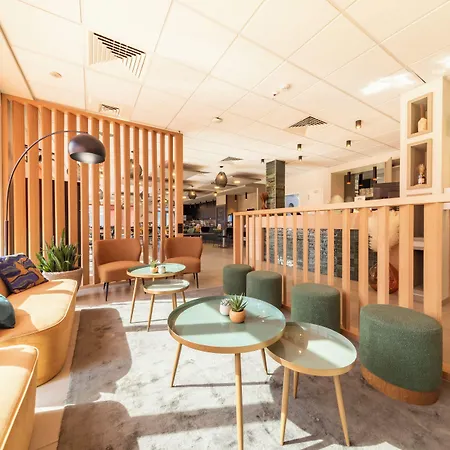 Mandarina Luxembourg Airport 3*