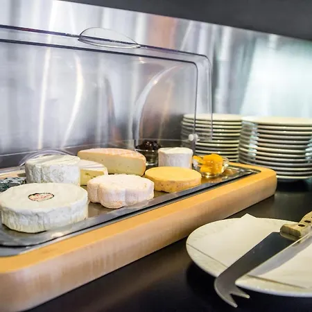 Mandarina Luxembourg Airport Hotel