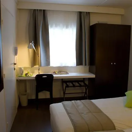 Отель Mandarina Luxembourg Airport