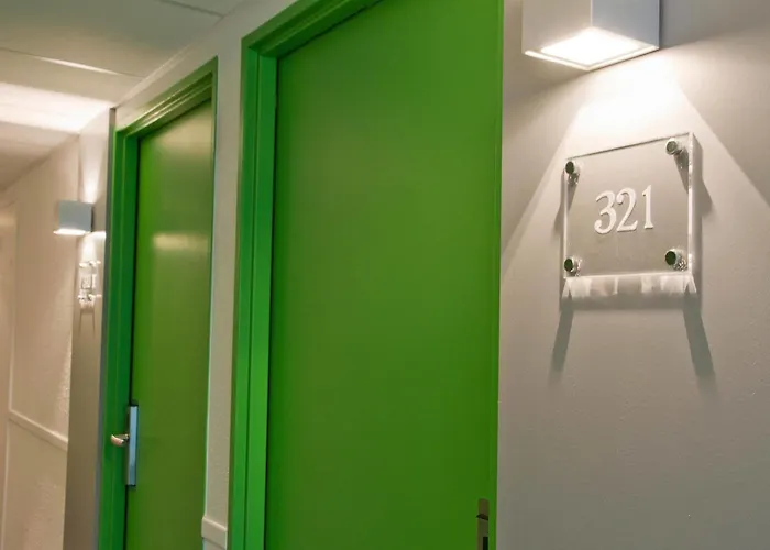 Mandarina Luxembourg Airport Hotel