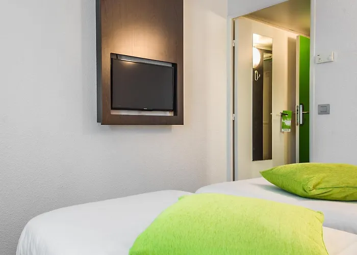 Mandarina Luxembourg Airport מלון 3*